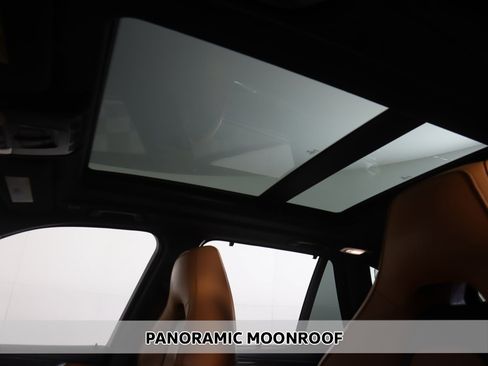 Used 2017 BMW X5 M image 4