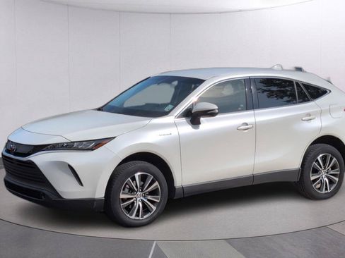 Used 2021 Toyota Venza LE AWD/4WD image 1