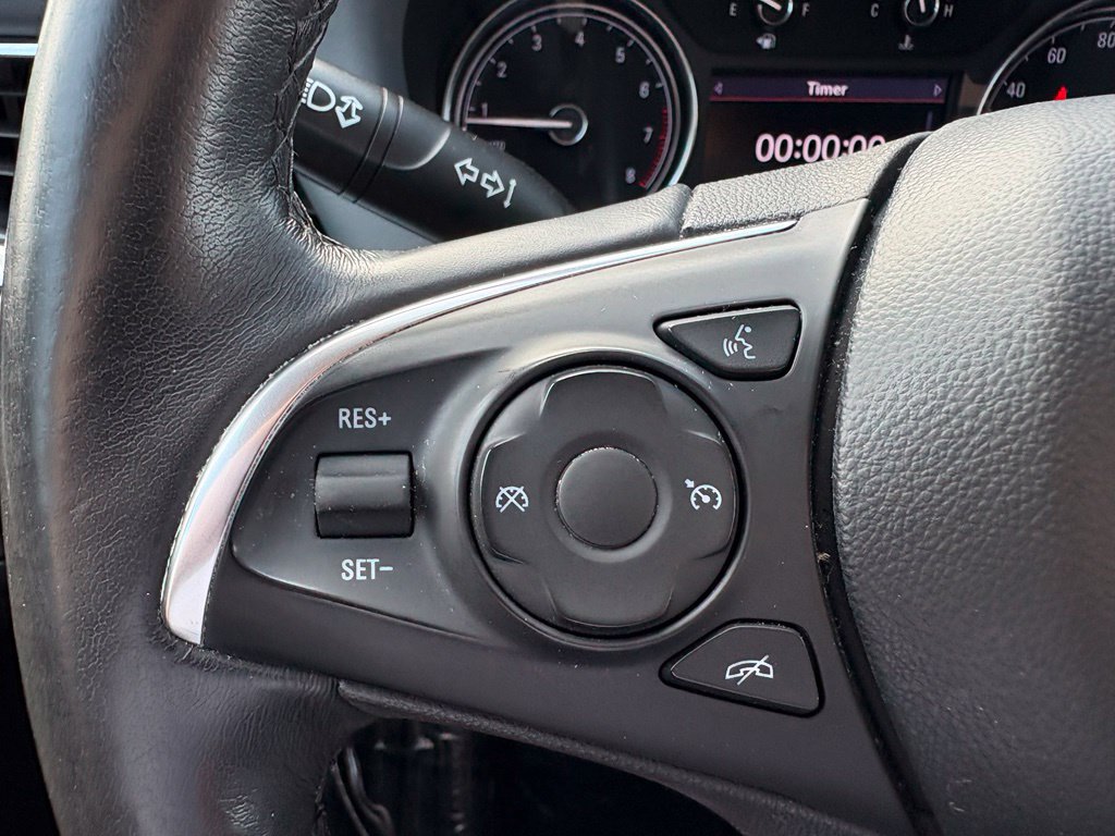 Used 2021 Buick Enclave Essence FWD image 19