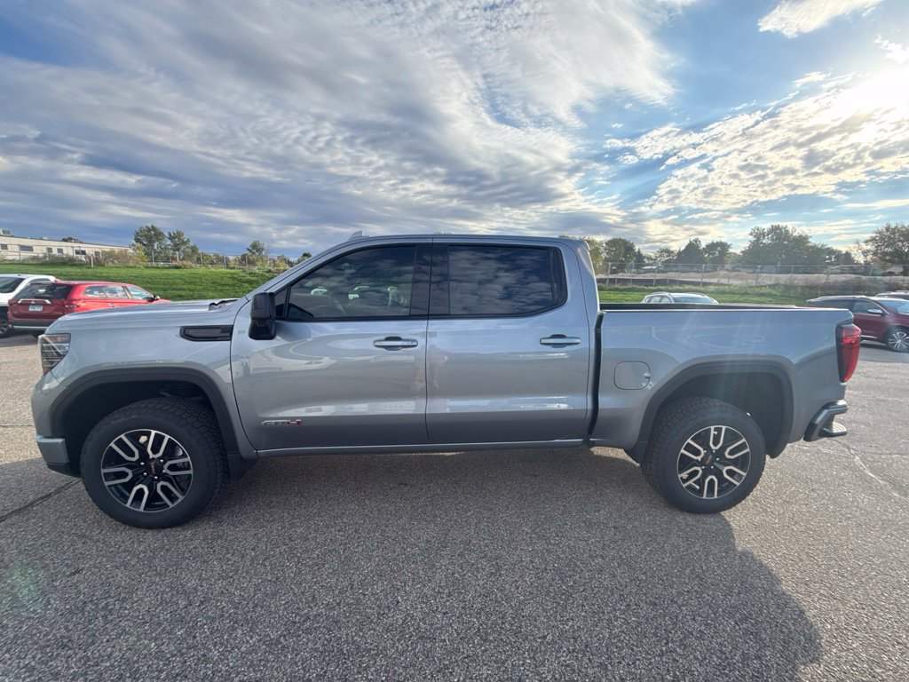 Used 2026 GMC Sierra 1500 AT4 w/ AT4 Premium Package AWD/4WD image 4