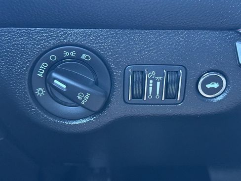 Used 2022 Dodge Challenger GT w/ Blacktop Package image 29