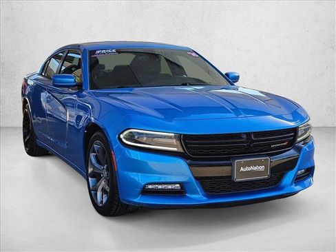 Used 2016 Dodge Charger SXT w/ Rallye Group image 3