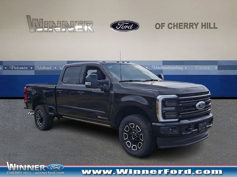 Used 2025 Ford F250 Platinum AWD/4WD image 1