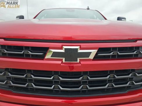 Used 2024 Chevrolet Silverado 1500 RST AWD/4WD image 30
