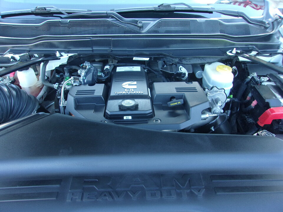 Used 2024 RAM 2500 Big Horn w/ Off Road Package AWD/4WD image 8