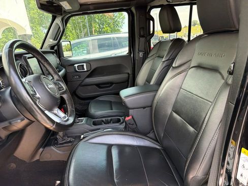 Used 2020 Jeep Gladiator Overland AWD/4WD image 13