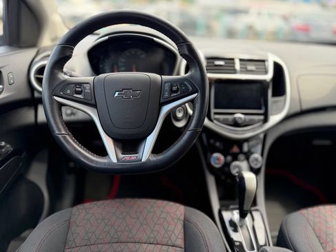 Used 2019 Chevrolet Sonic LT FWD image 5