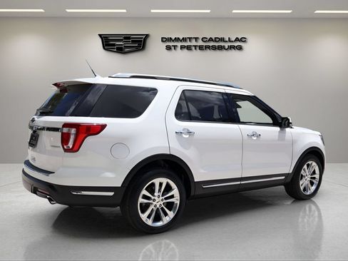 Used 2019 Ford Explorer Limited w/ Ford Safe & Smart Package FWD image 5