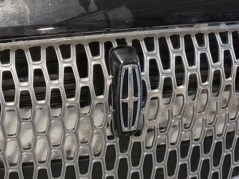 Used 2023 Lincoln Corsair Standard w/ Equipment Group 101A image 23