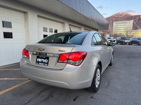 Used 2012 Chevrolet Cruze LS w/ Connectivity Package image 6