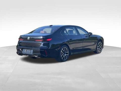 Used 2024 BMW 760i xDrive w/ Executive Package AWD/4WD image 9