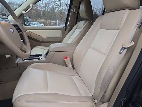 Used 2010 Ford Explorer Eddie Bauer image 10