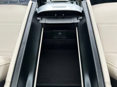 Used 2026 Mercedes-Benz C 300 4MATIC Sedan image 35