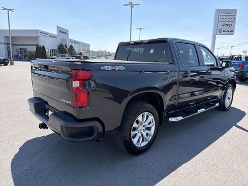 Used 2023 Chevrolet Silverado 1500 Custom image 6