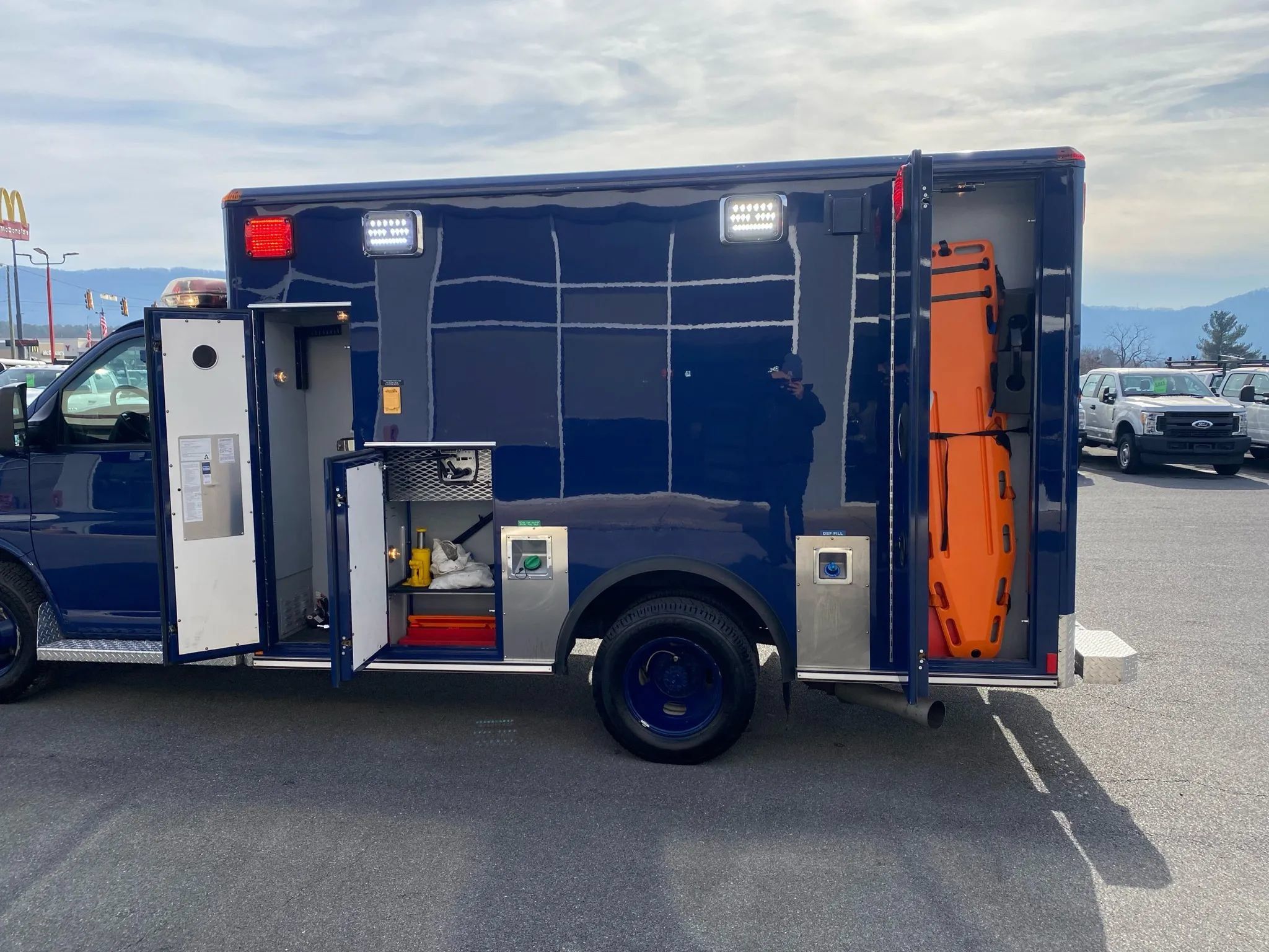 Used 2013 Chevrolet Express 3500 w/ Ambulance Package RWD image 31