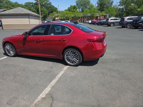 Used 2018 Alfa Romeo Giulia Ti w/ Quick Order Package 22X Lusso AWD/4WD image 8