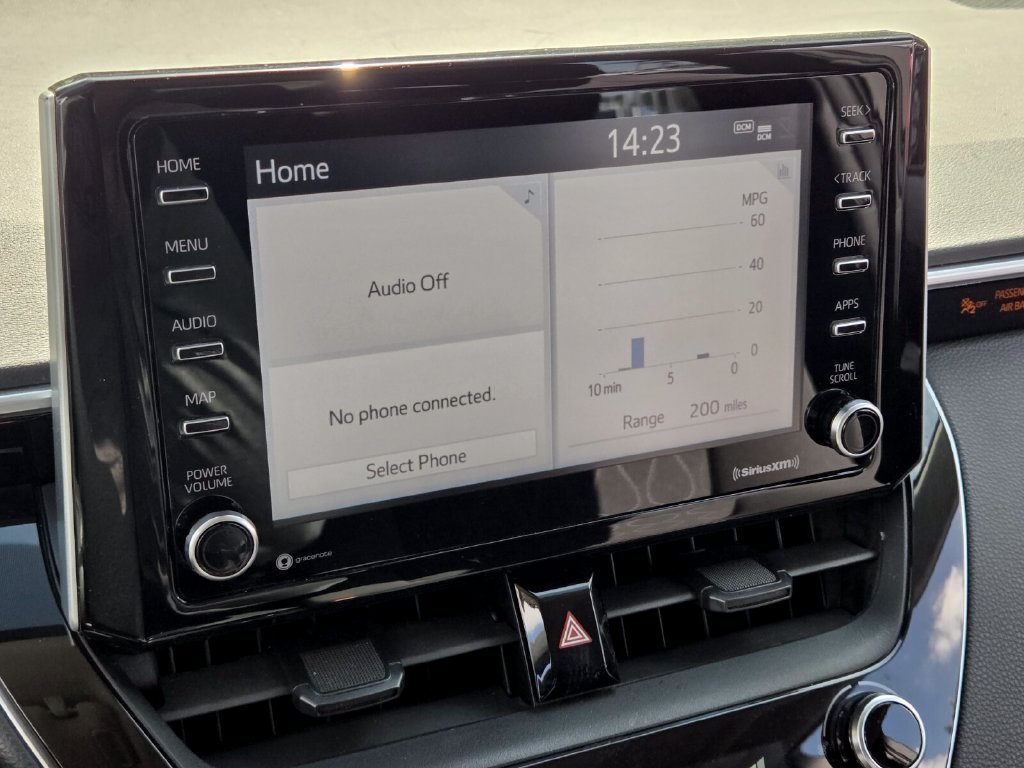 Used 2021 Toyota Corolla LE FWD image 25
