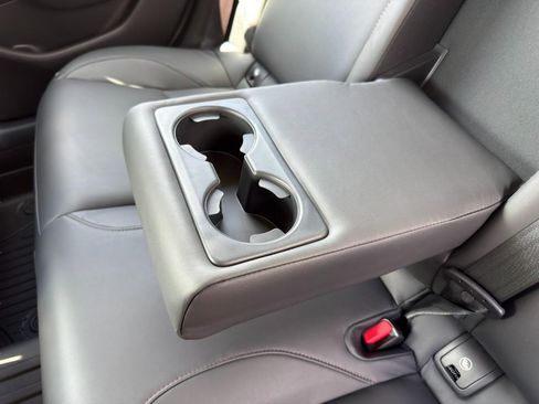 Used 2025 MAZDA MAZDA3 s FWD image 22
