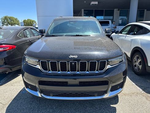 Used 2024 Jeep Grand Cherokee L Limited w/ Luxury Tech Group II AWD/4WD image 3