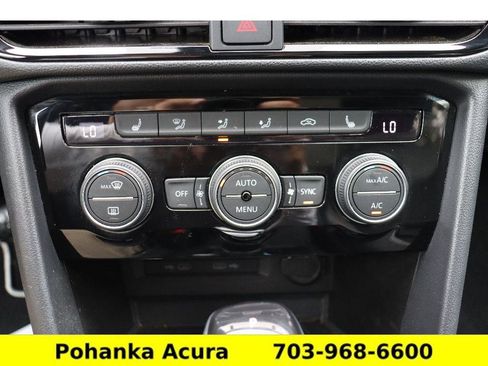 Used 2023 Volkswagen Taos SEL image 16