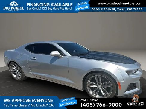 Used 2018 Chevrolet Camaro LT w/ RS Package RWD image 4