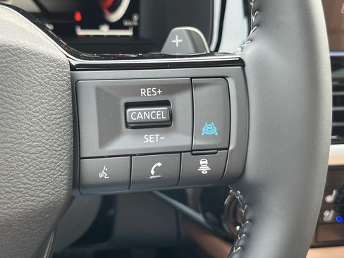 New 2026 Nissan Pathfinder Platinum AWD/4WD image 29