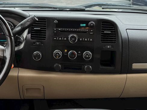 Used 2007 Chevrolet Silverado 1500 LT w/ Towing Package image 23