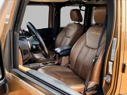 Used 2015 Jeep Wrangler Unlimited Sahara w/ Mopar Chrome Edition Group AWD/4WD image 25