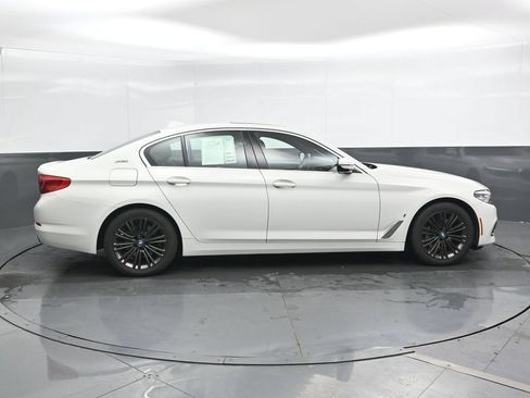Used 2019 BMW 530e xDrive w/ Convenience Package AWD/4WD image 3
