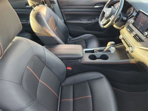 Used 2021 Nissan Altima 2.5 SR image 10