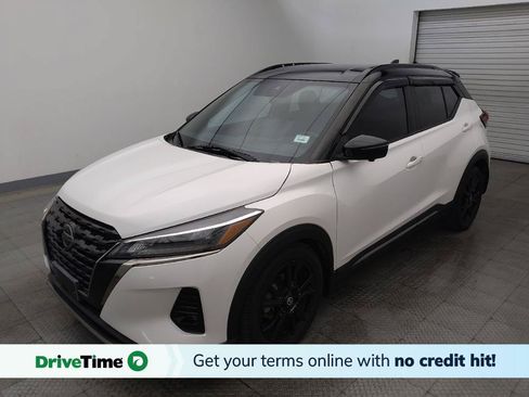 Used 2021 Nissan Kicks SR FWD image 1