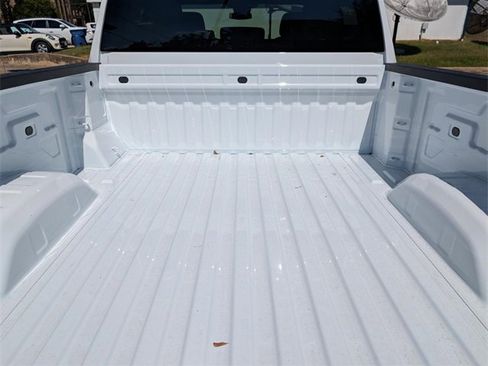 New 2026 GMC Sierra 2500 SLE image 9