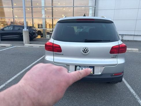 Used 2017 Volkswagen Tiguan Wolfsburg Edition image 4