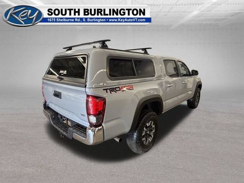 Used 2019 Toyota Tacoma TRD Off-Road AWD/4WD image 6