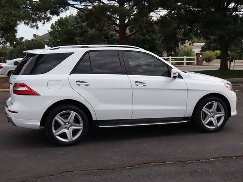 Used 2015 Mercedes-Benz ML 400 4MATIC image 4
