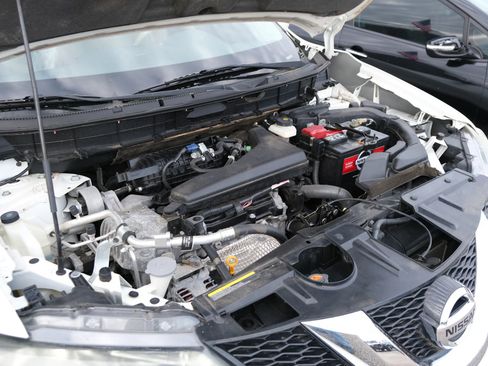 Used 2015 Nissan Rogue SL image 45