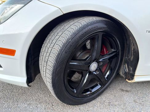 Used 2013 Mercedes-Benz CLS 550 4MATIC w/ Premium I Pkg image 27