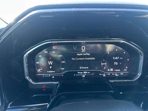 Used 2024 GMC Sierra 2500 SLT w/ SLT Premium Package image 13