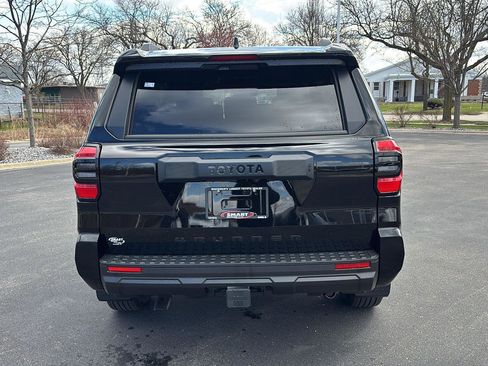 New 2026 Toyota 4Runner SR5 image 9