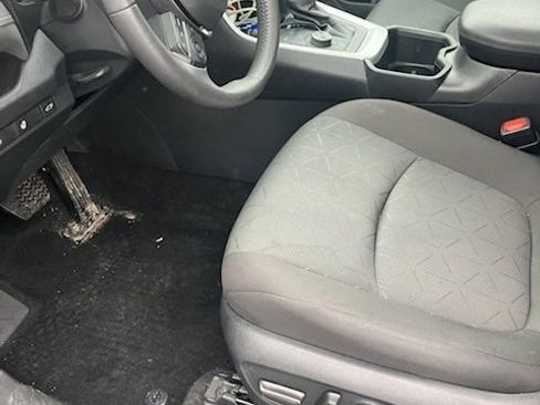 Used 2024 Toyota RAV4 XLE w/ Convenience Package image 7