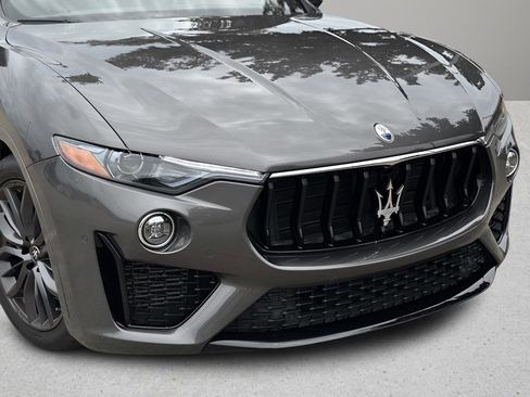 Used 2022 Maserati Levante Modena AWD/4WD image 24