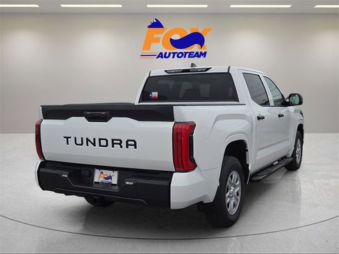 New 2026 Toyota Tundra SR image 5