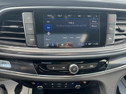 Used 2023 Buick Enclave Essence w/ Experience Buick Package AWD/4WD image 9
