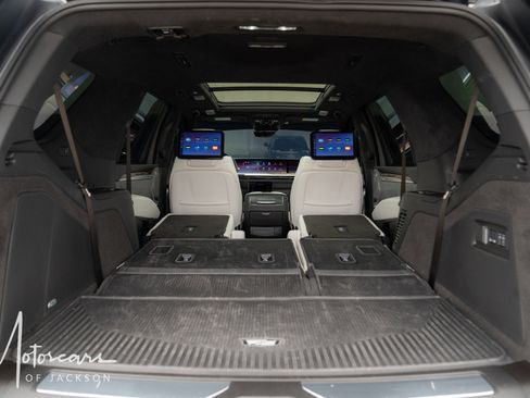 Used 2025 Cadillac Escalade Sport Platinum w/ LPO, Floor Liner Package image 20