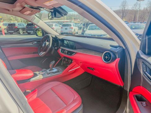 Used 2021 Alfa Romeo Stelvio Ti w/ Nero Edizione image 16