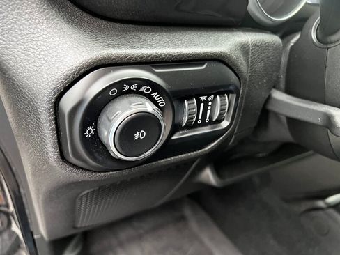 Used 2020 Jeep Wrangler Unlimited Sport AWD/4WD image 24