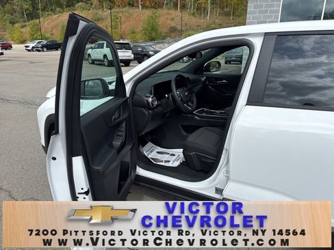 Used 2025 Chevrolet Equinox LT image 10