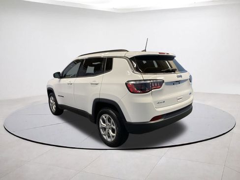 Certified 2024 Jeep Compass Latitude image 4