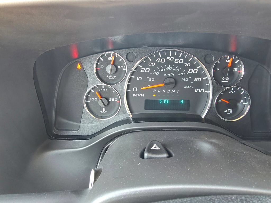 New 2025 Chevrolet Express 3500 Extended w/ Driver Convenience Package RWD image 30