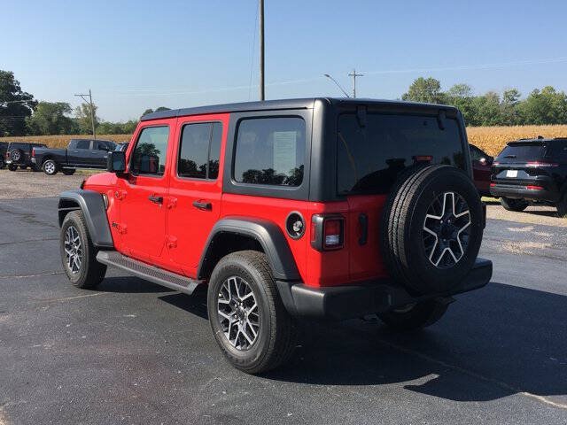Used 2022 Jeep Wrangler Unlimited Sport AWD/4WD image 7